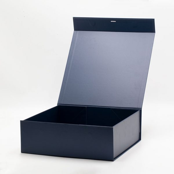 a4-square-navy-gift-box-2-600x600