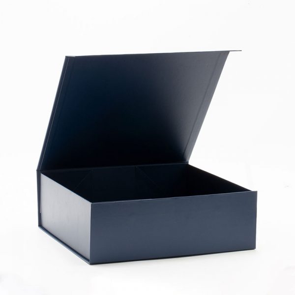 a4-square-navy-gift-box-3-600x600